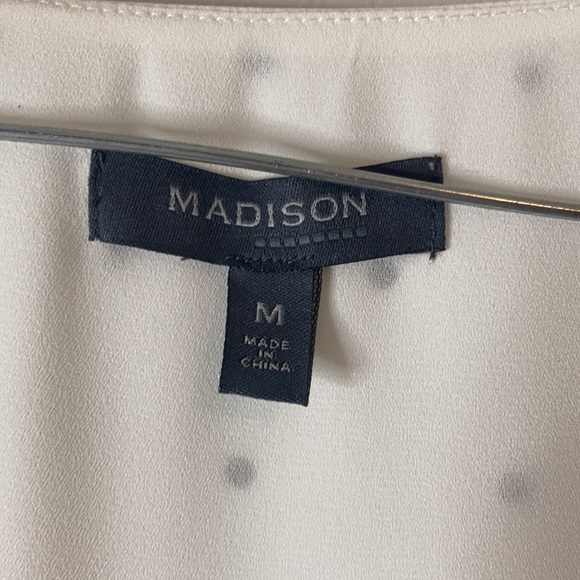 Madison polka dotted black white floral v neck cap sleeves flowing wrap dress m - Picture 6 of 17